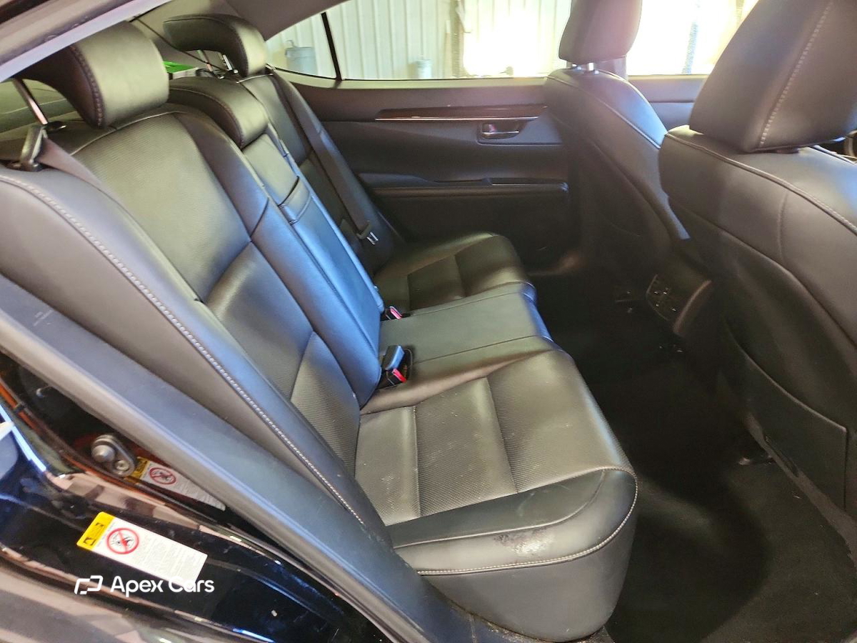 Lexus ES 2016