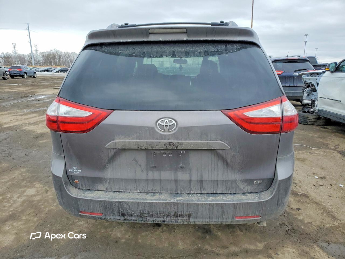 Toyota Sienna 2016