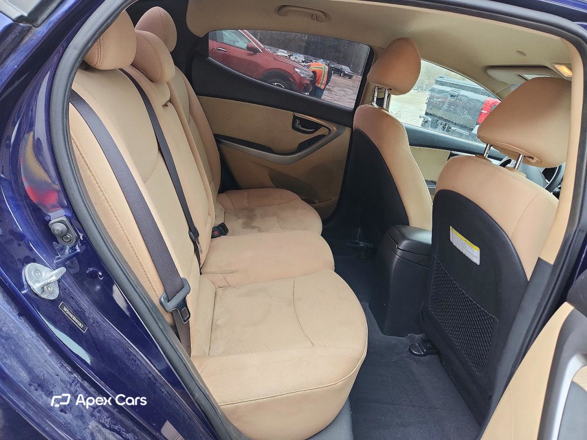 Hyundai Elantra 2013