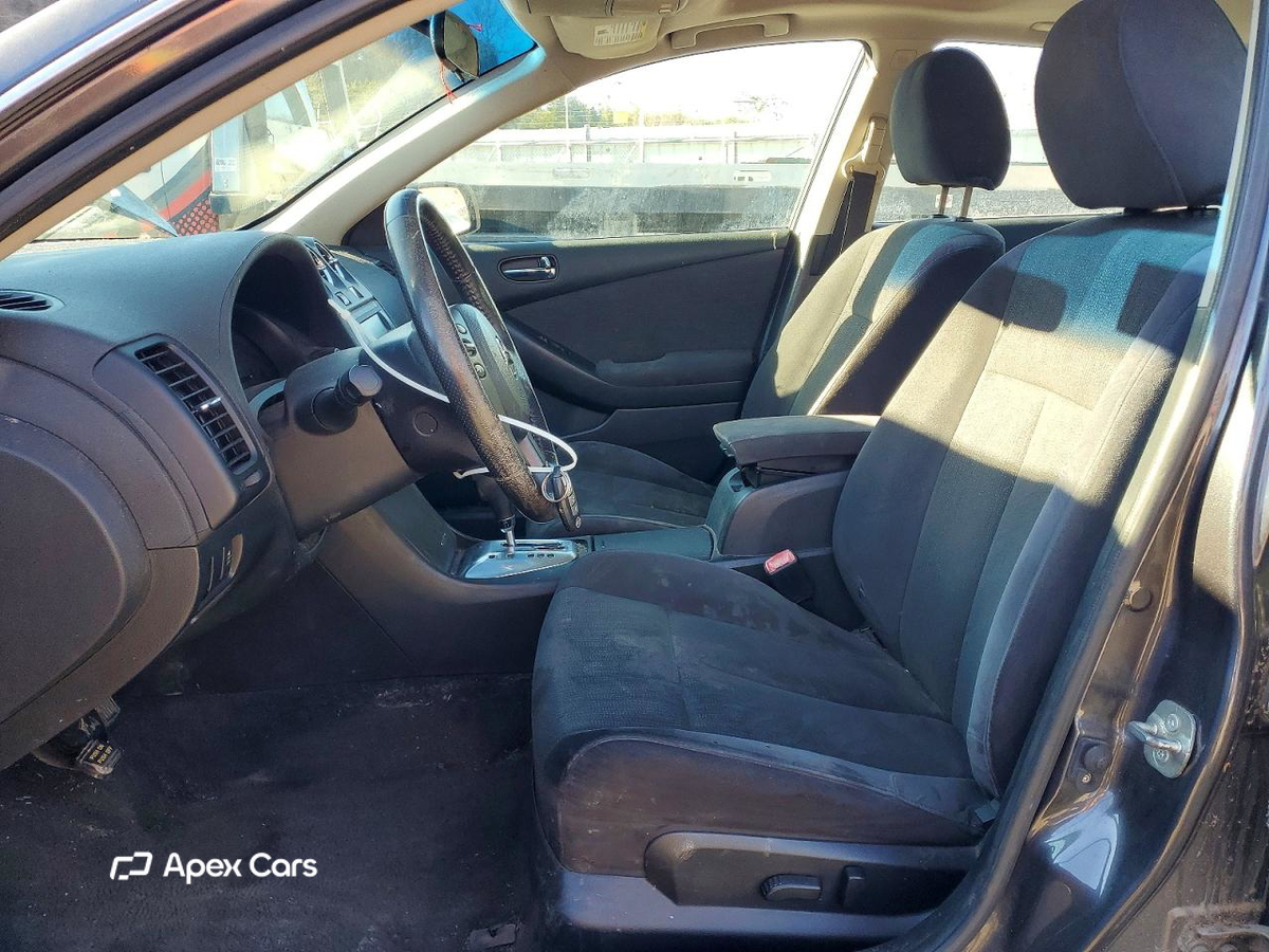 Nissan Altima 2011
