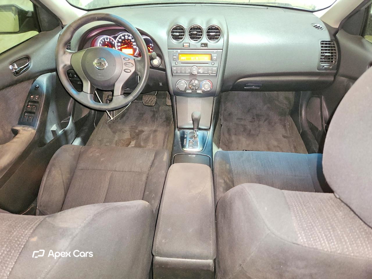 Nissan Altima 2012
