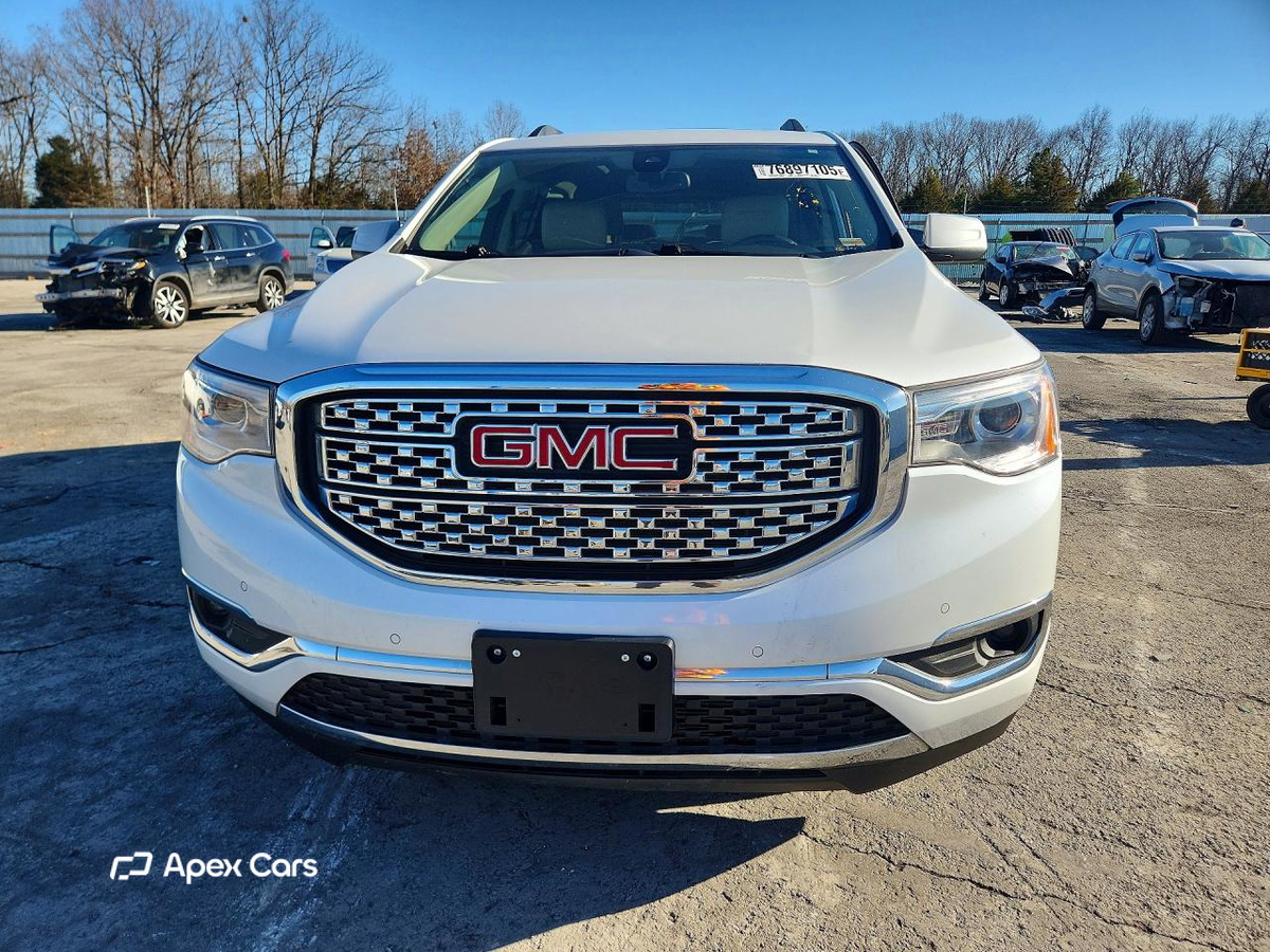 GMC Acadia 2017