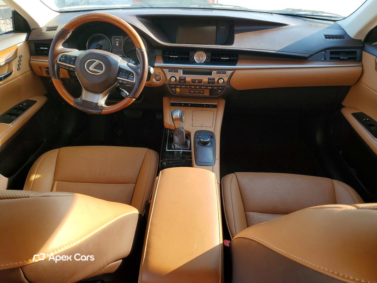 Lexus ES 2016