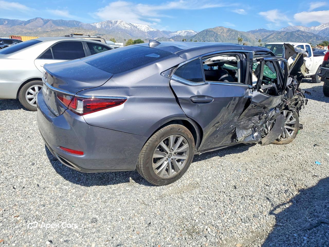 Lexus ES 2019