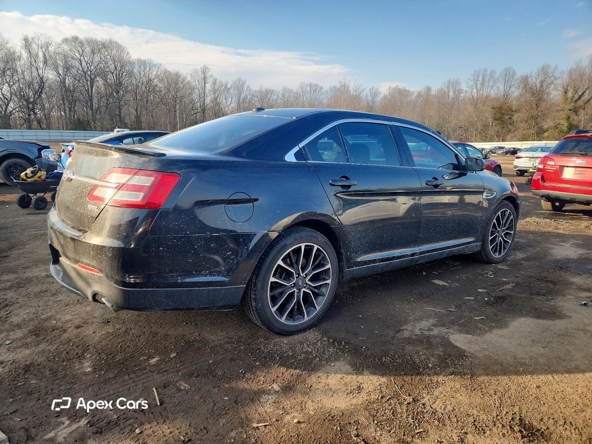 Ford Taurus 2017