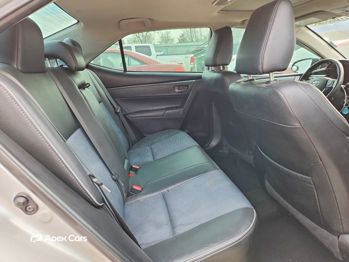 Toyota Corolla 2015