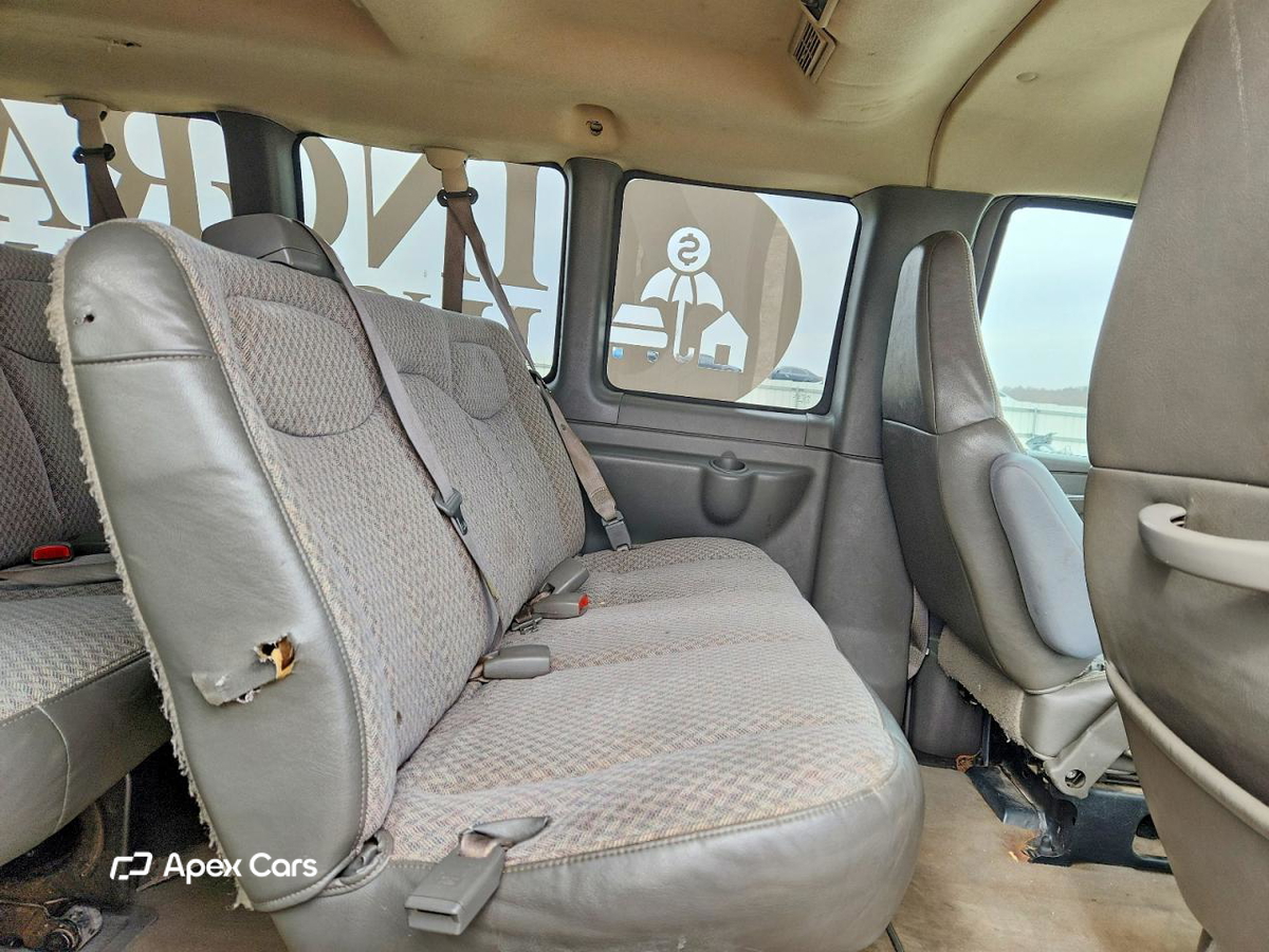 Chevrolet Express 2005
