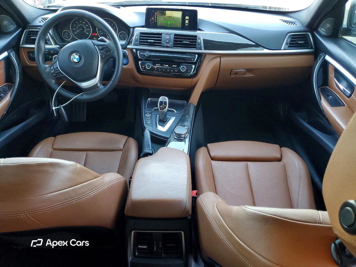 BMW Series 3 2016