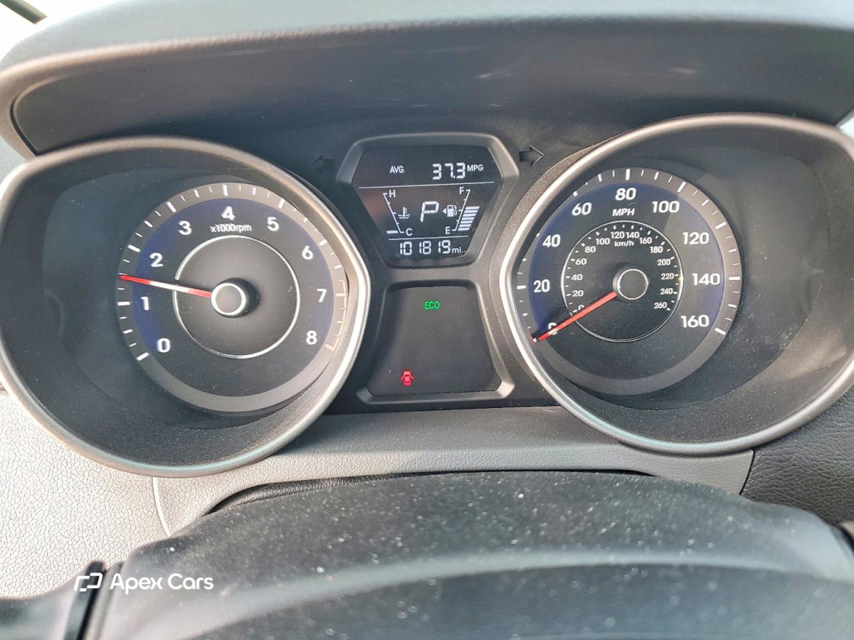 Hyundai Elantra 2016