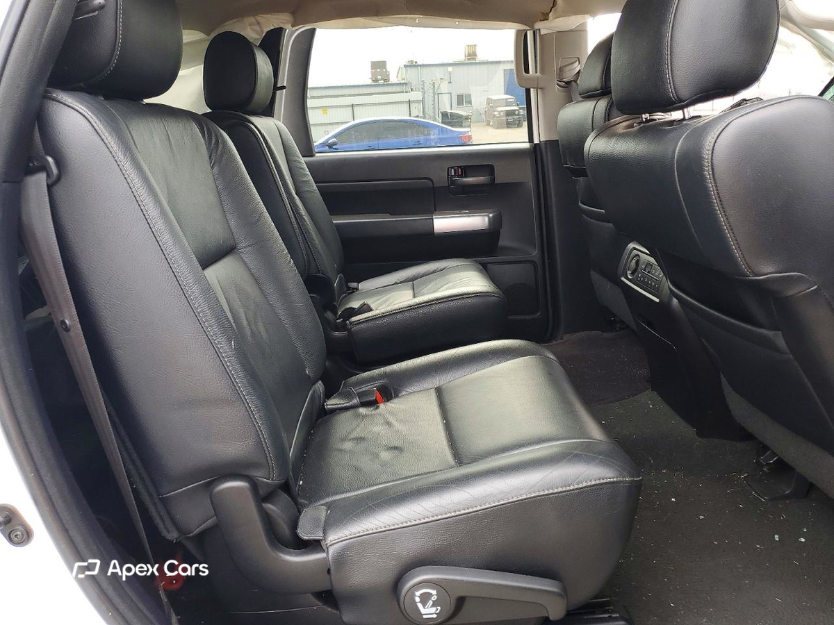 Toyota Sequoia 2020