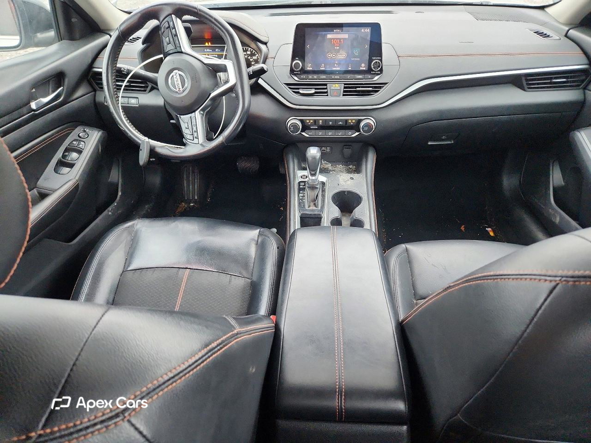 Nissan Altima 2019