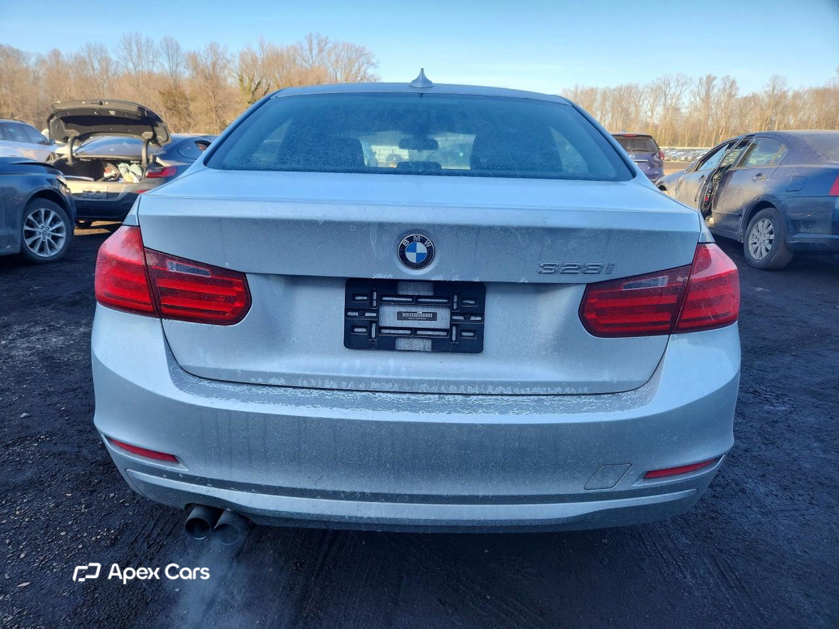 BMW Series 3 2012