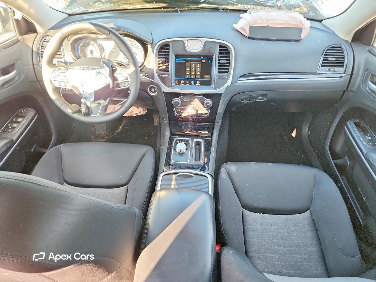 Chrysler 300 2023