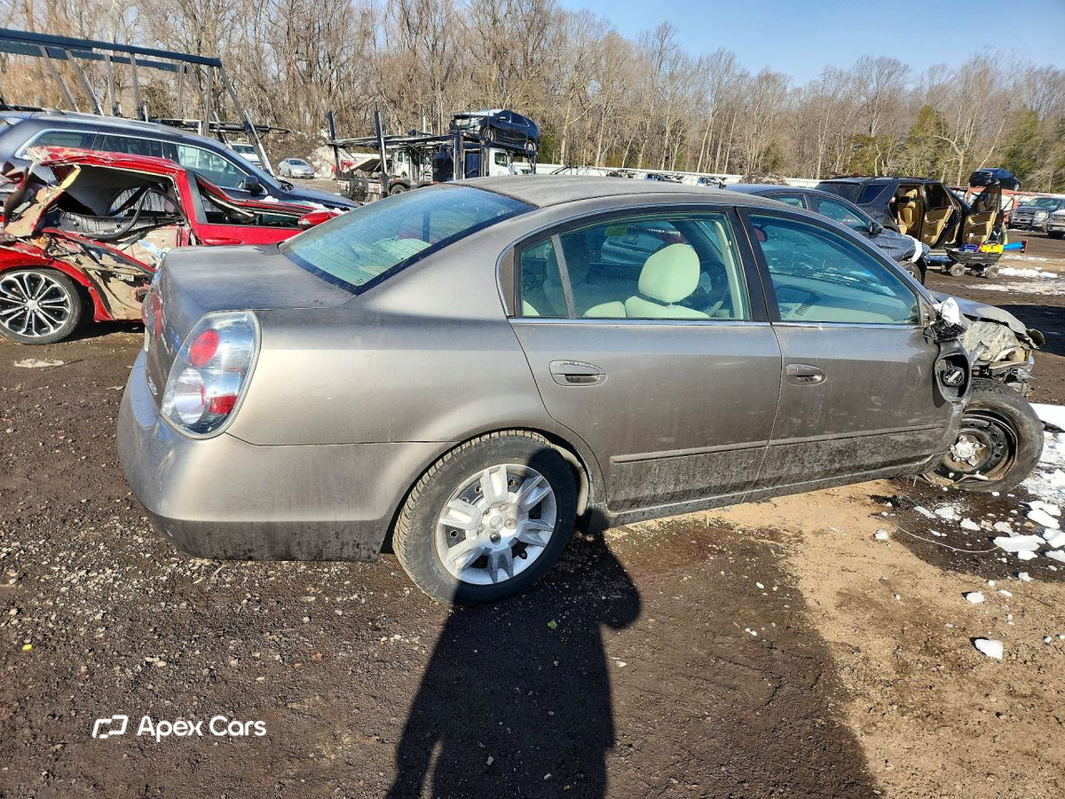 Nissan Altima 2005