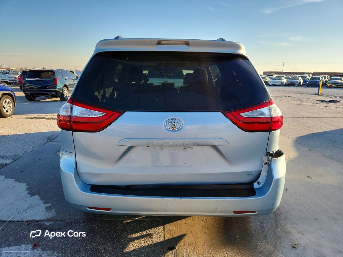 Toyota Sienna 2015