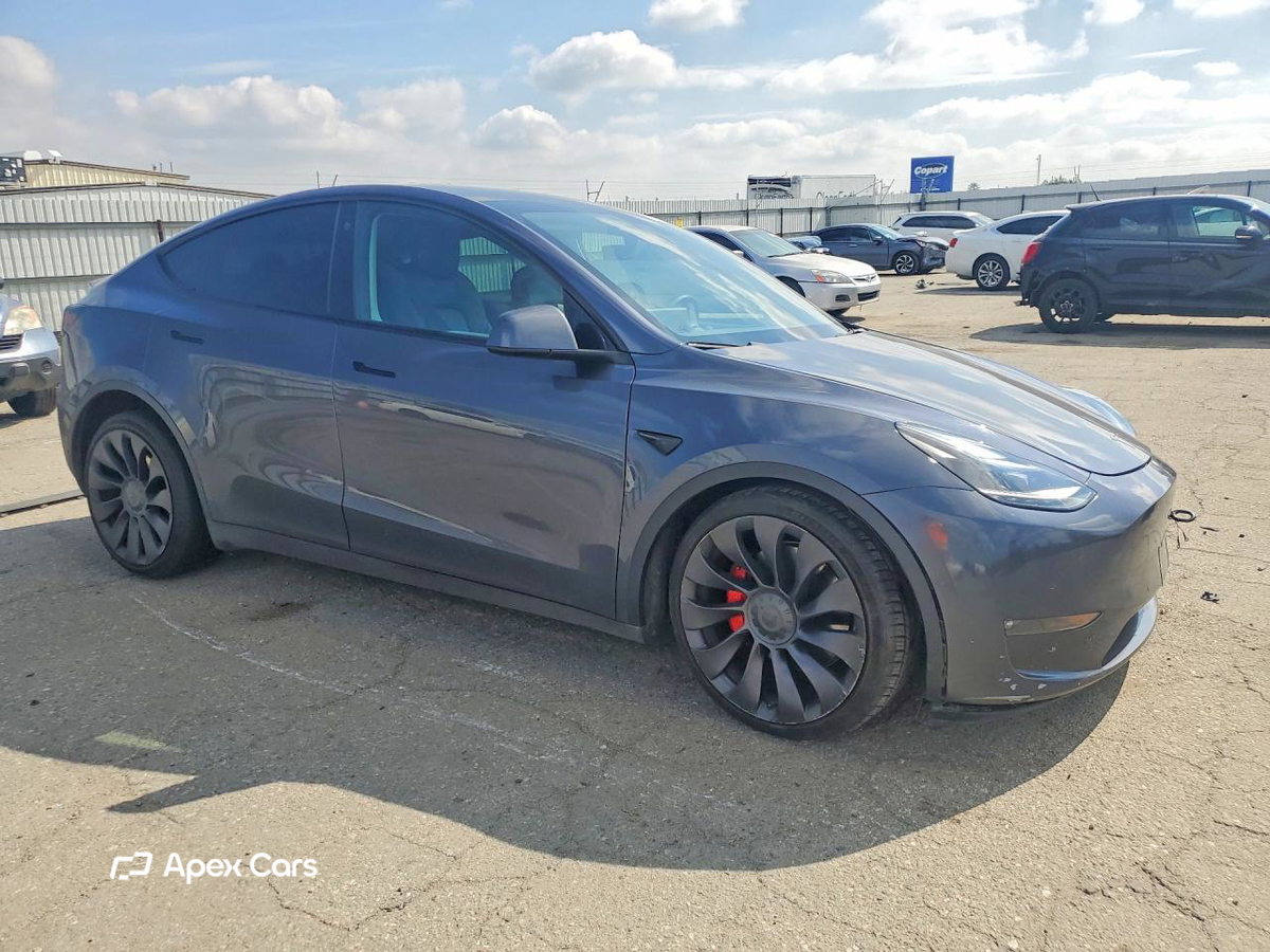Tesla Model Y 2022