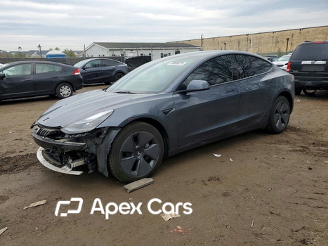 Tesla Model 3 2023 - Image 1 of 13