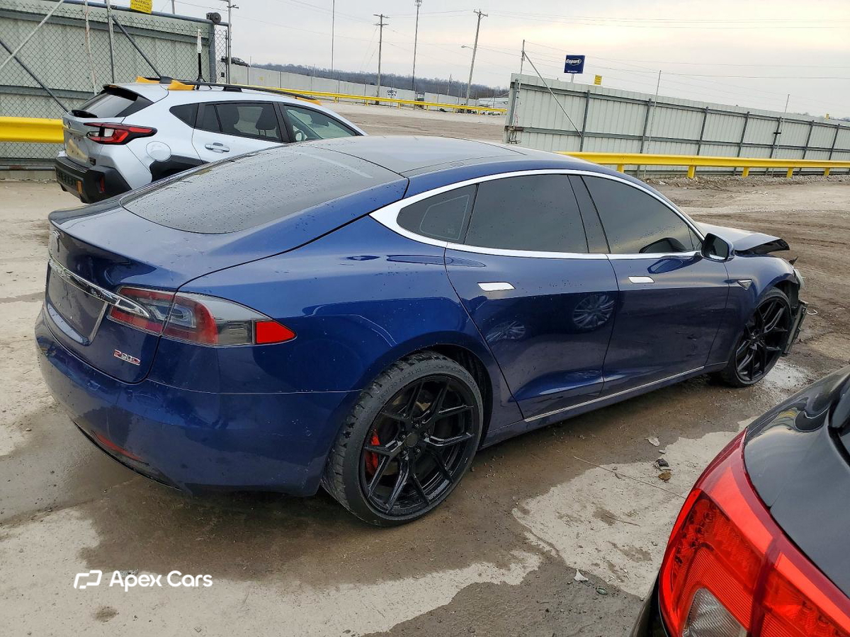 Tesla Model S 2016