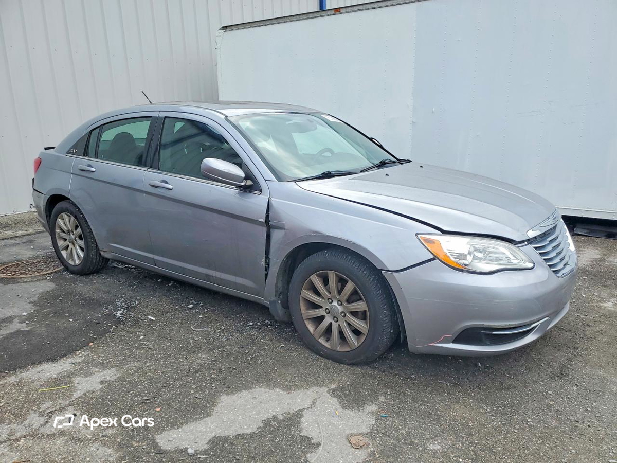 Chrysler 200 2013