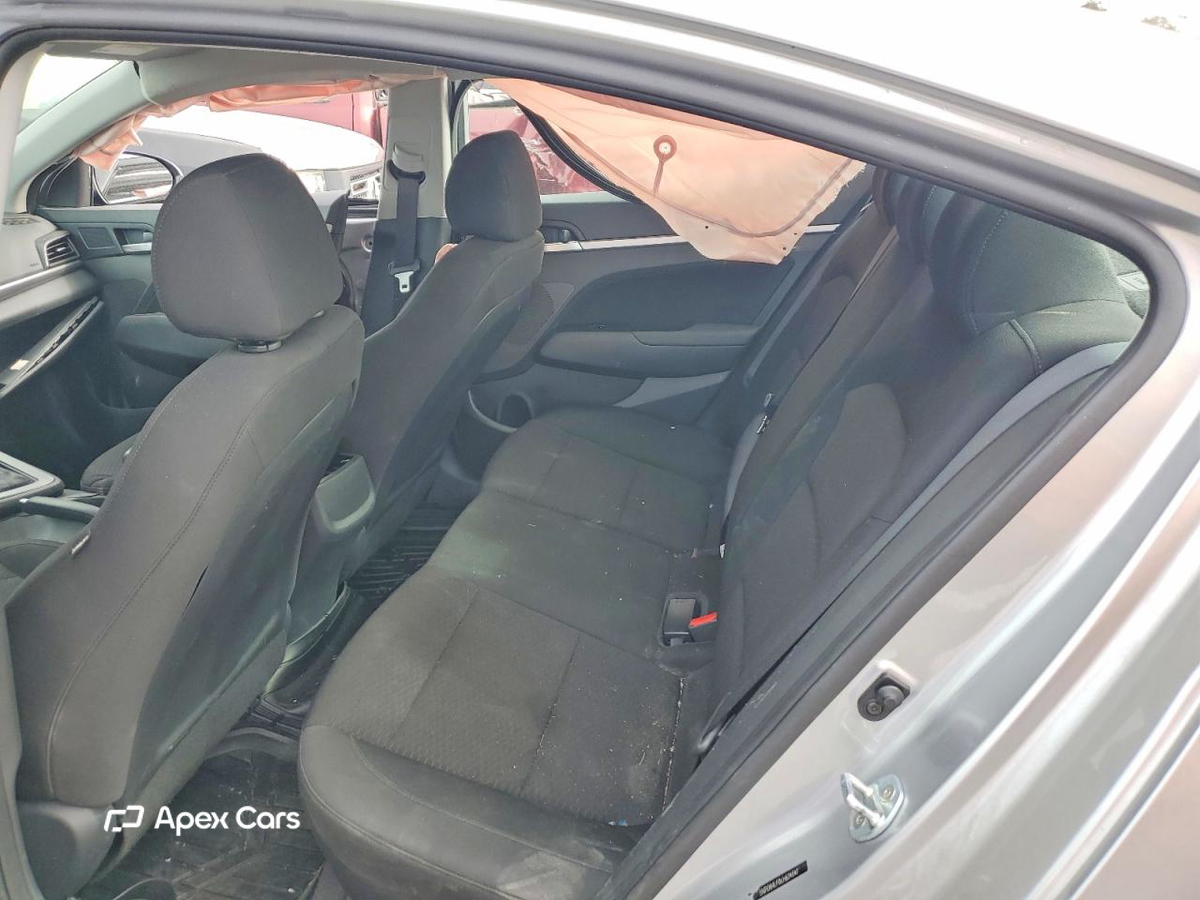 Hyundai Elantra 2020
