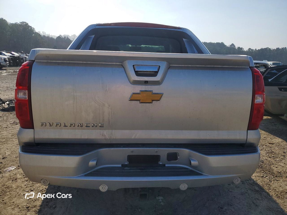 Chevrolet Avalanche 2013