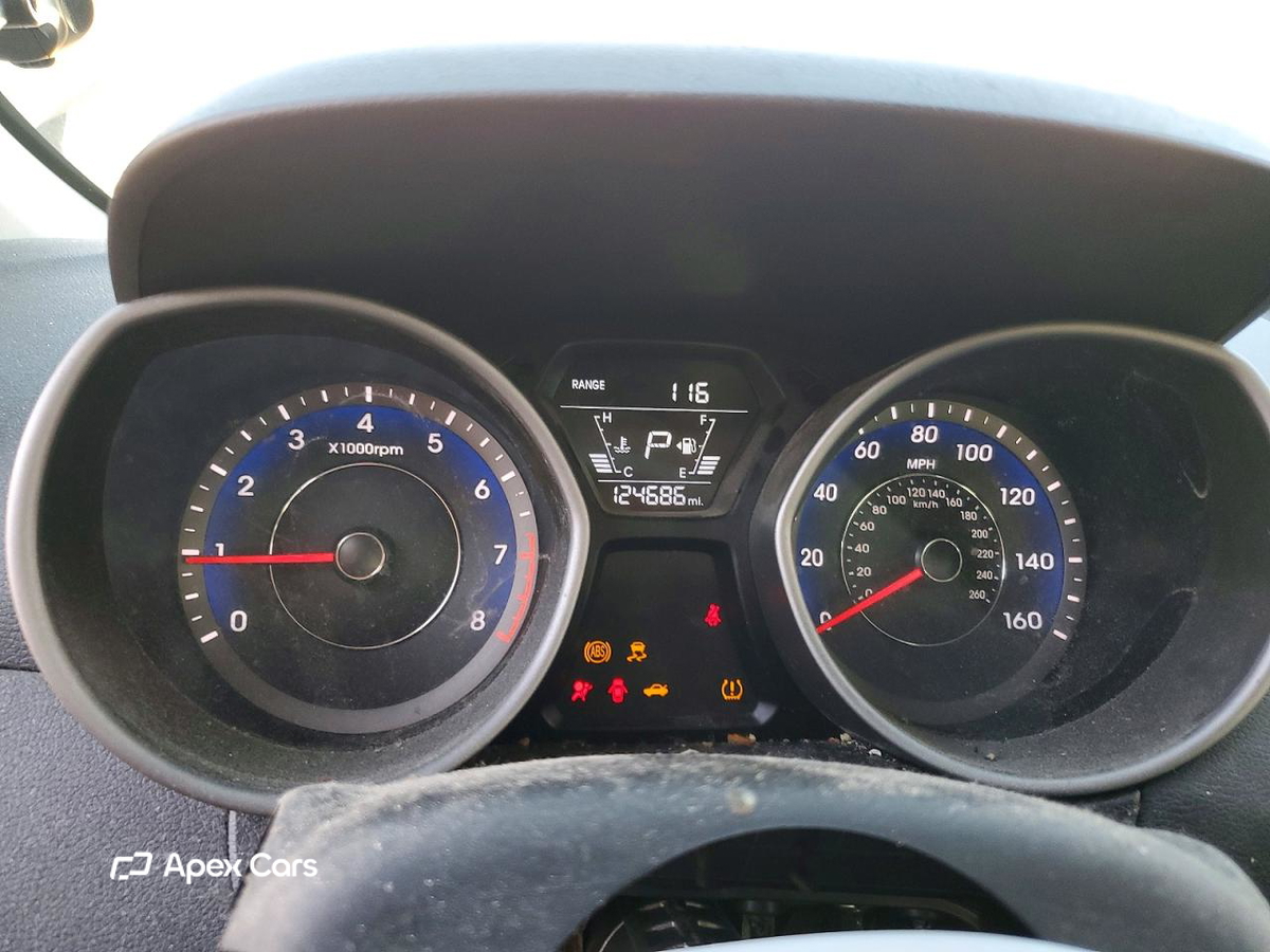 Hyundai Elantra 2015