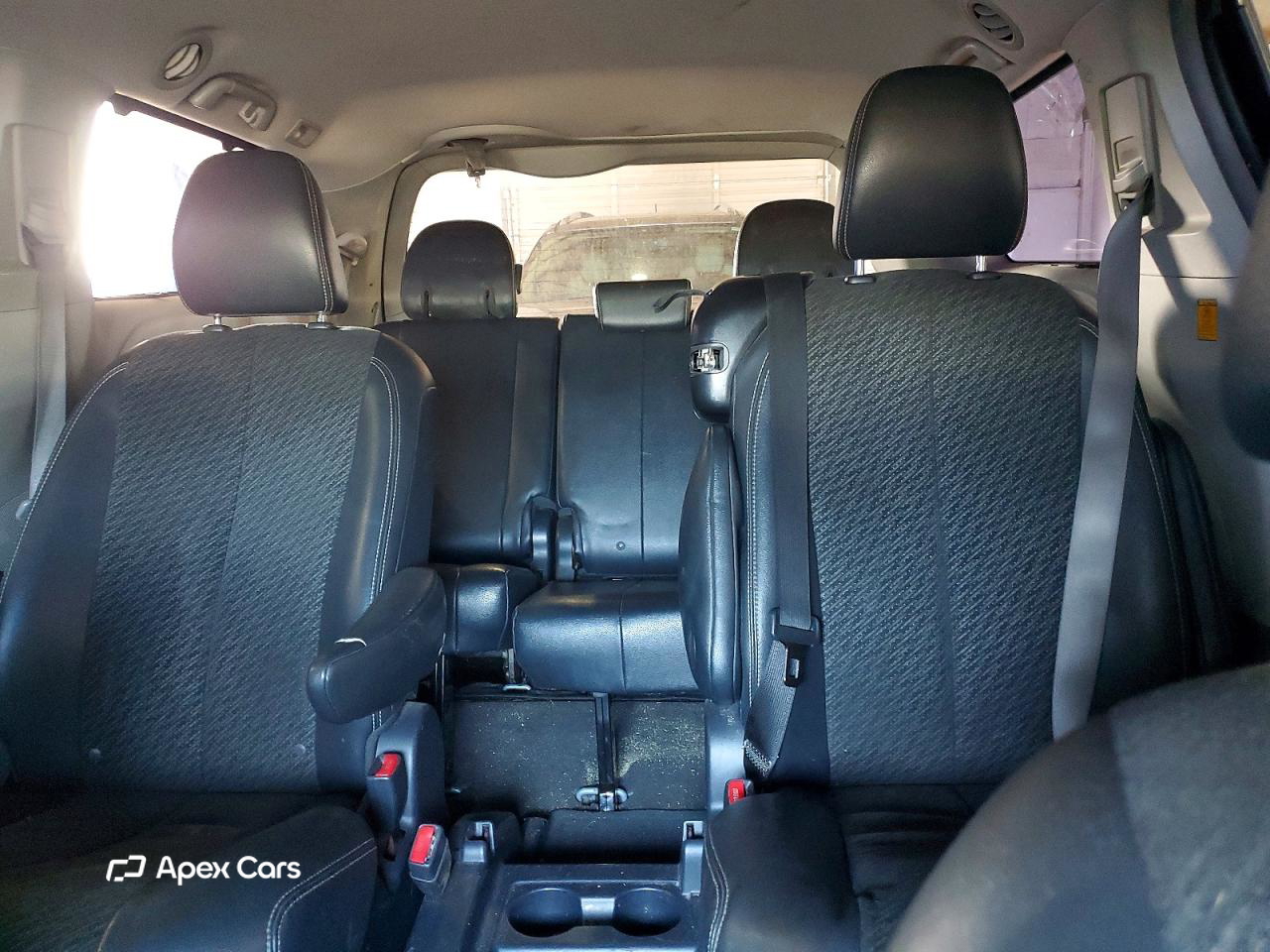 Toyota Sienna 2011