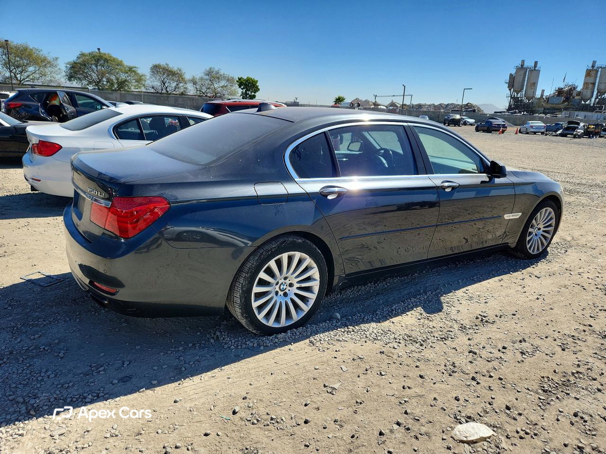 BMW Series 7 2011