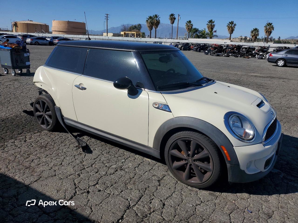 MINI Cooper 2013