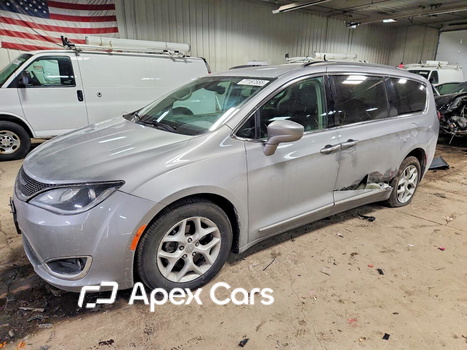Chrysler Pacifica 2017 - Image 1 of 14