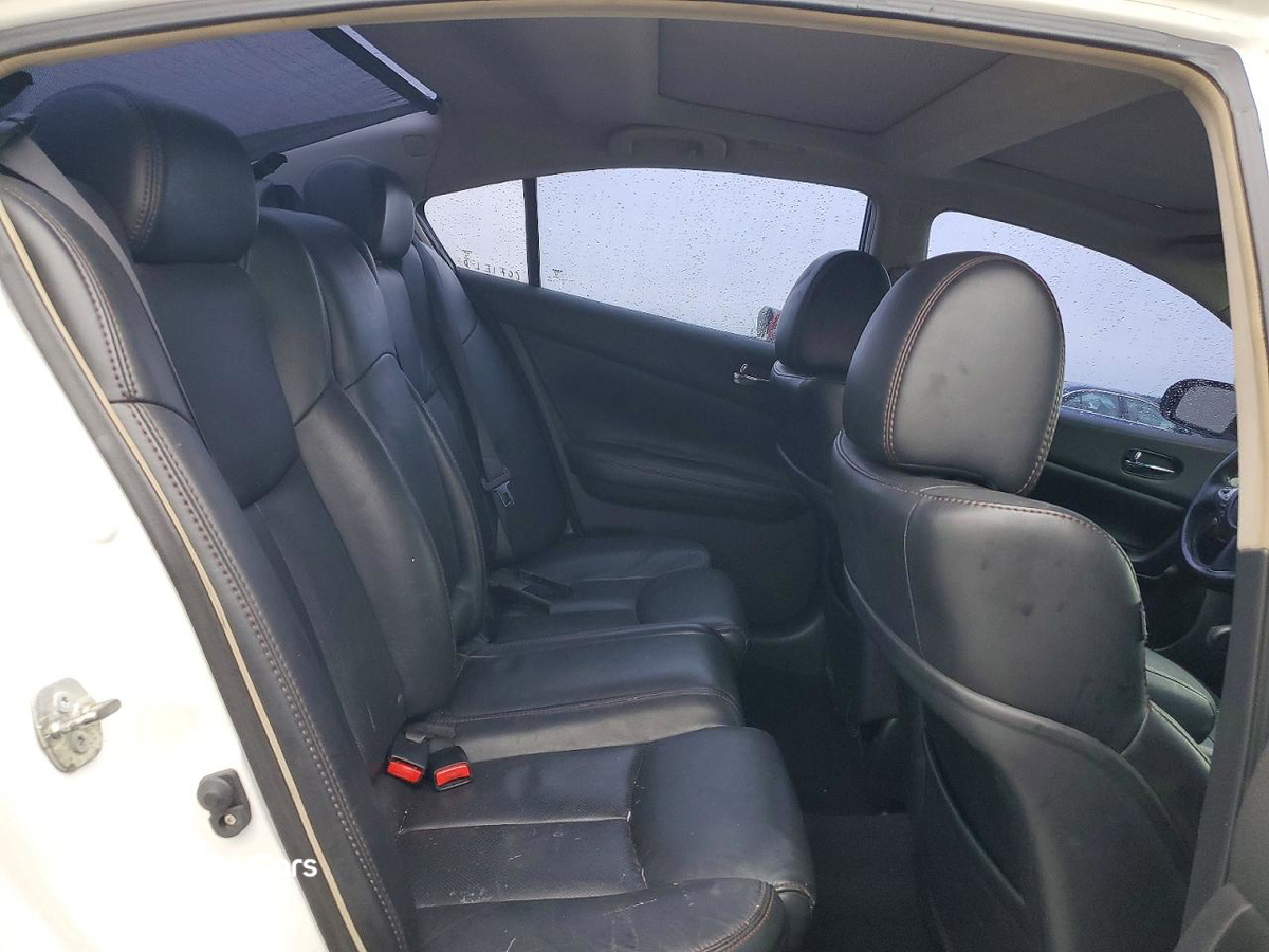 Nissan Maxima 2013