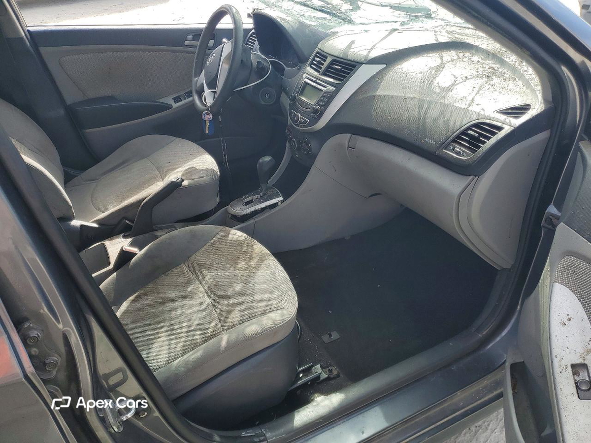 Hyundai Accent 2012