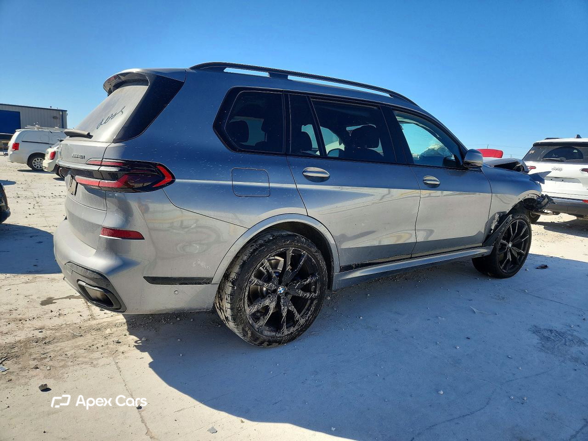 BMW X7 2024