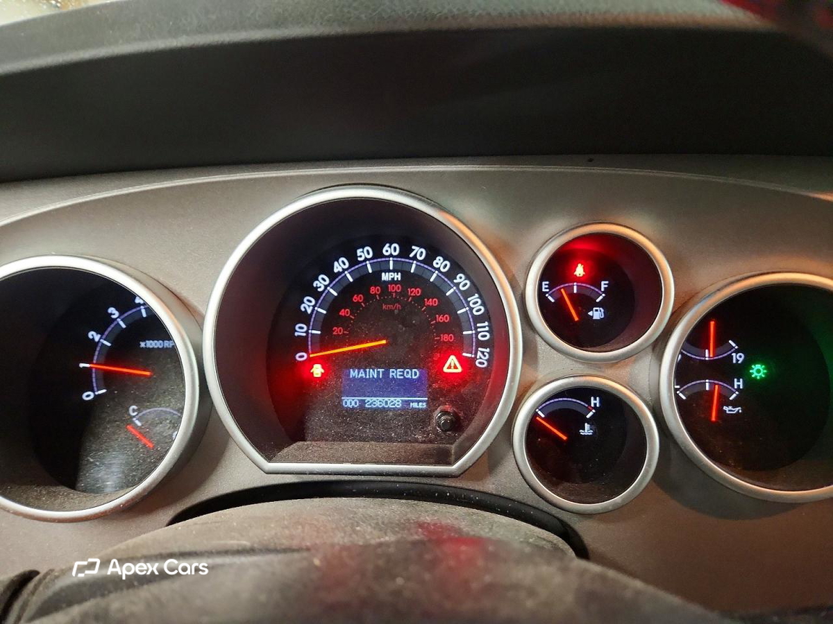 Toyota Sequoia 2010