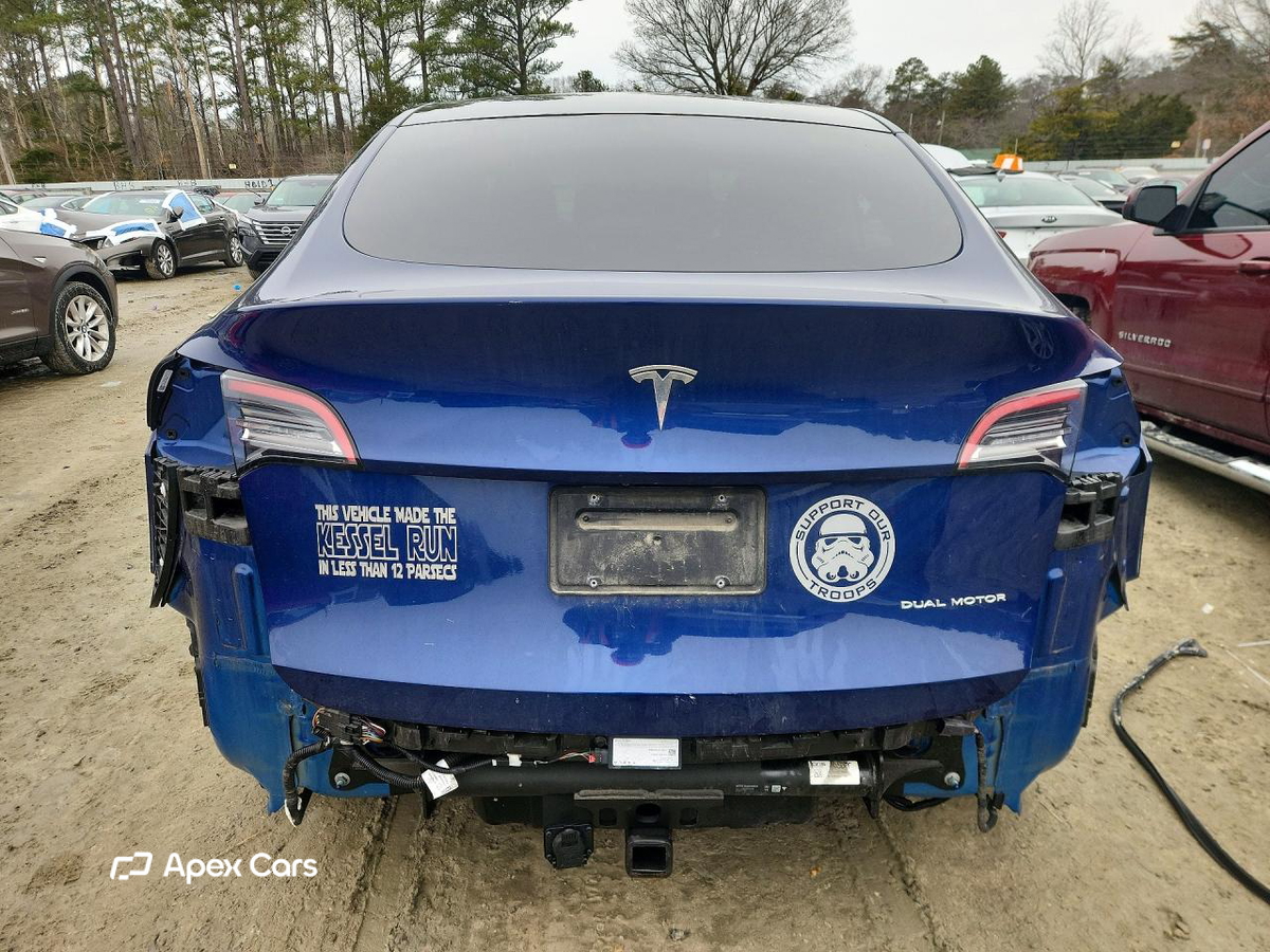Tesla Model Y 2021