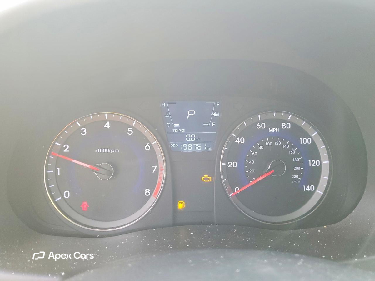 Hyundai Accent 2012