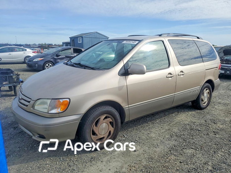 Toyota Sienna 2003 - Image 1 of 13