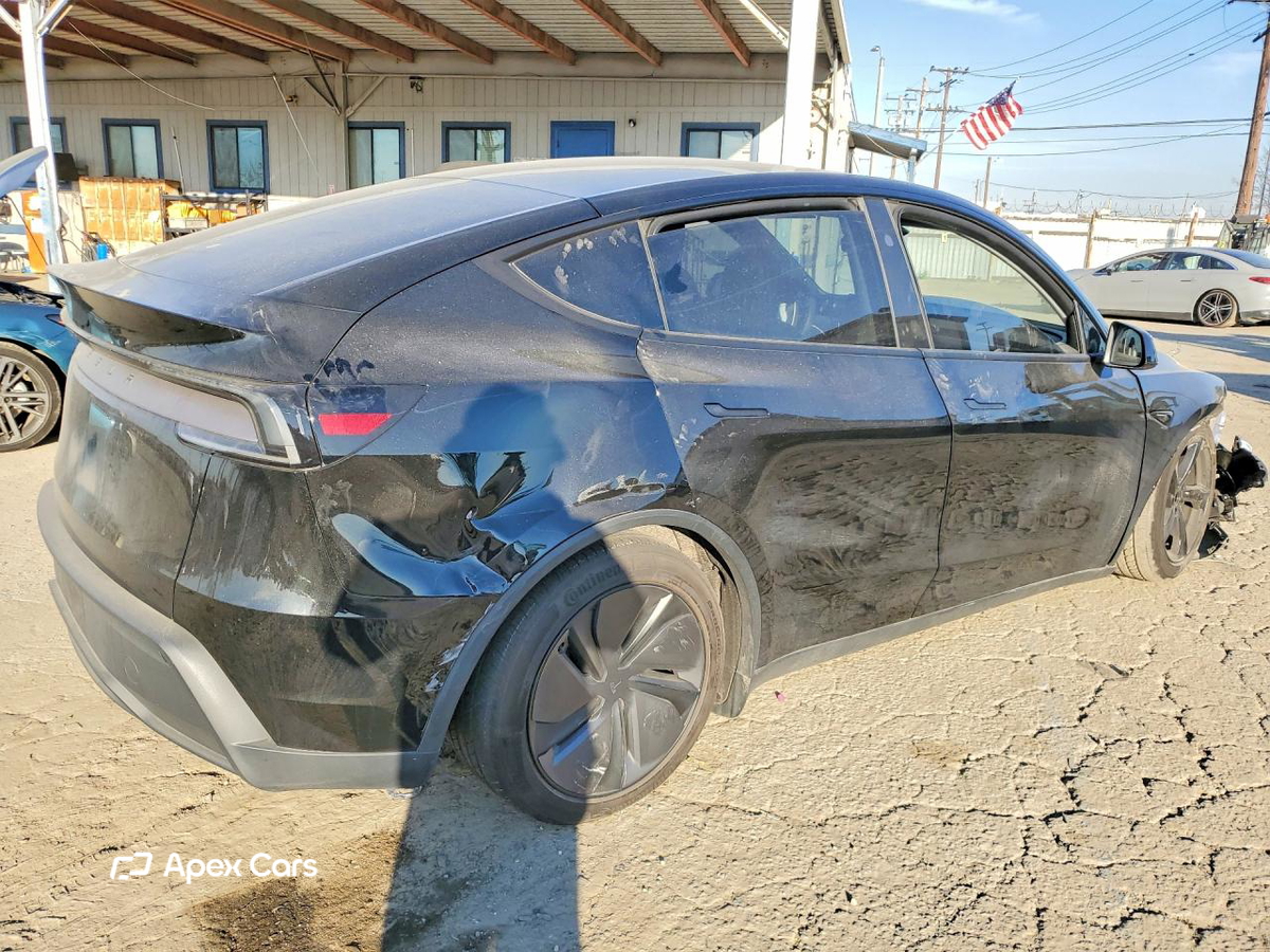 Tesla Model Y 2026