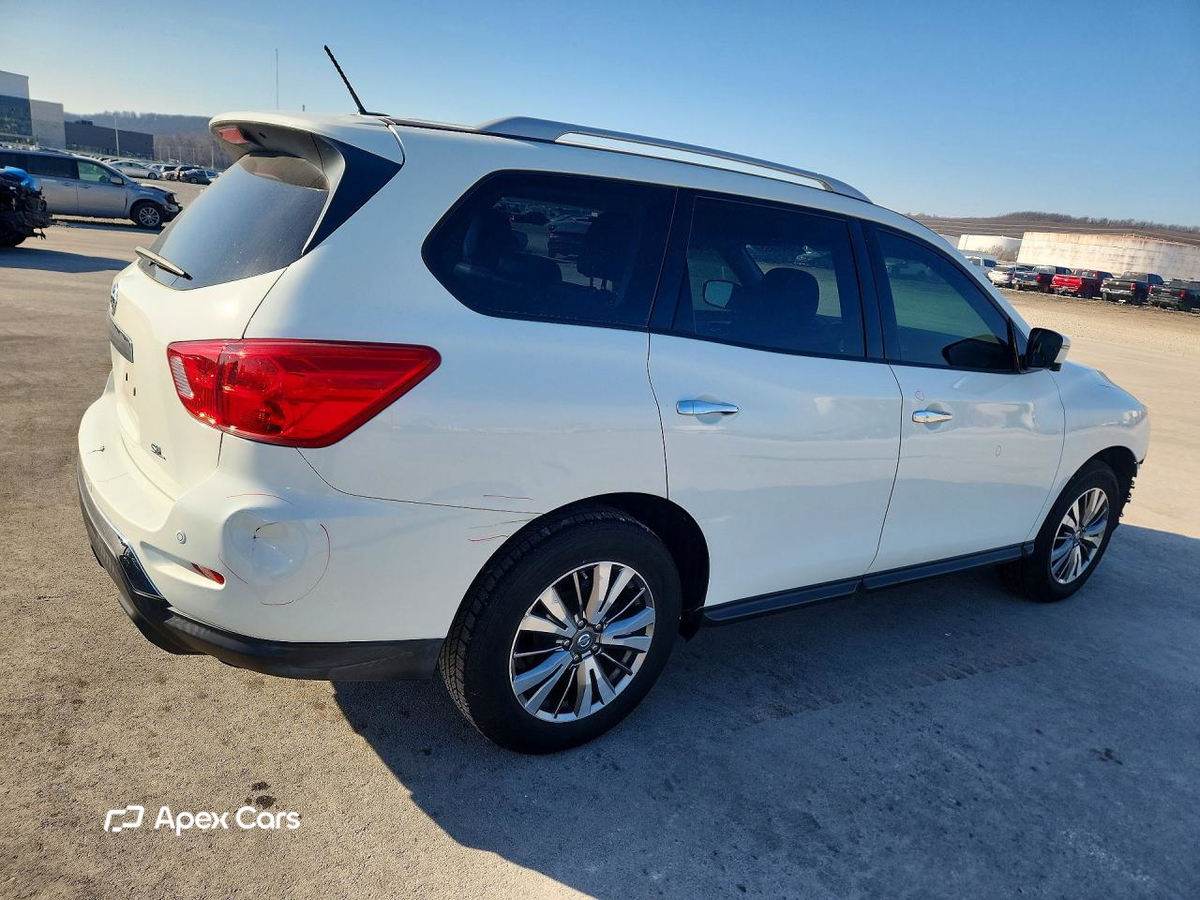 Nissan Pathfinder 2018