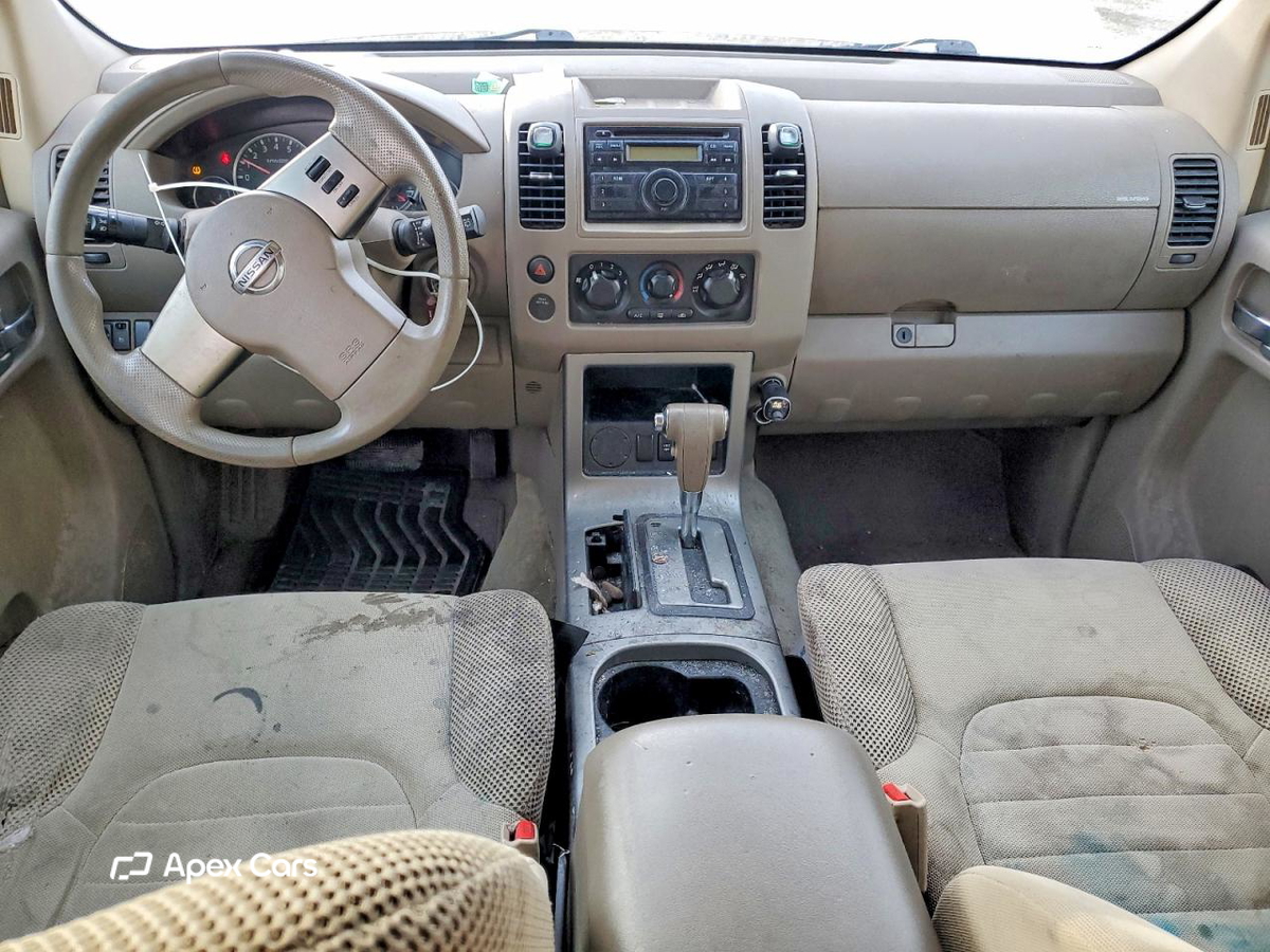 Nissan Pathfinder 2011
