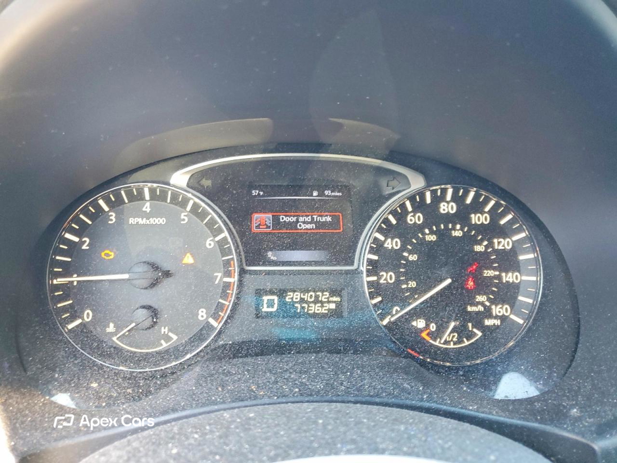 Nissan  2015