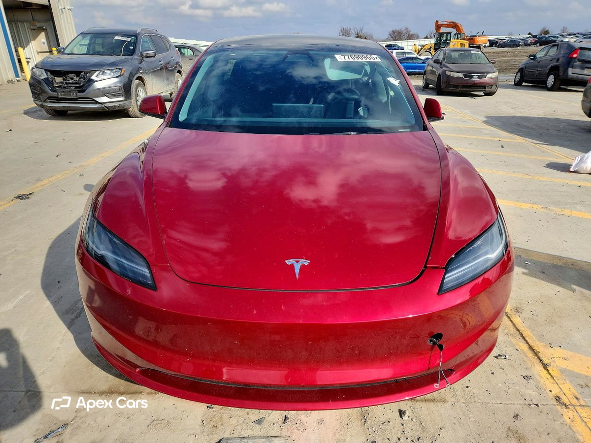 Tesla Model 3 2024
