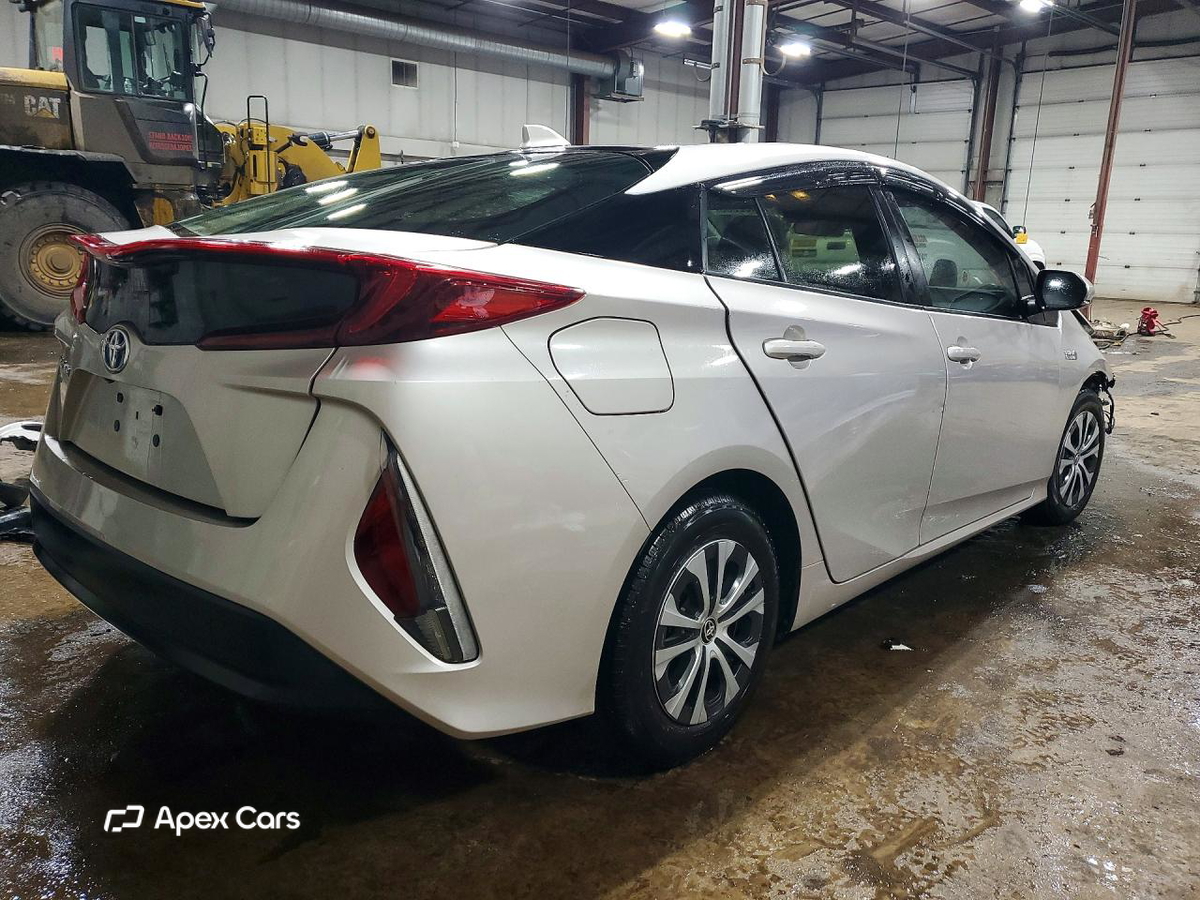 Toyota Prius 2021