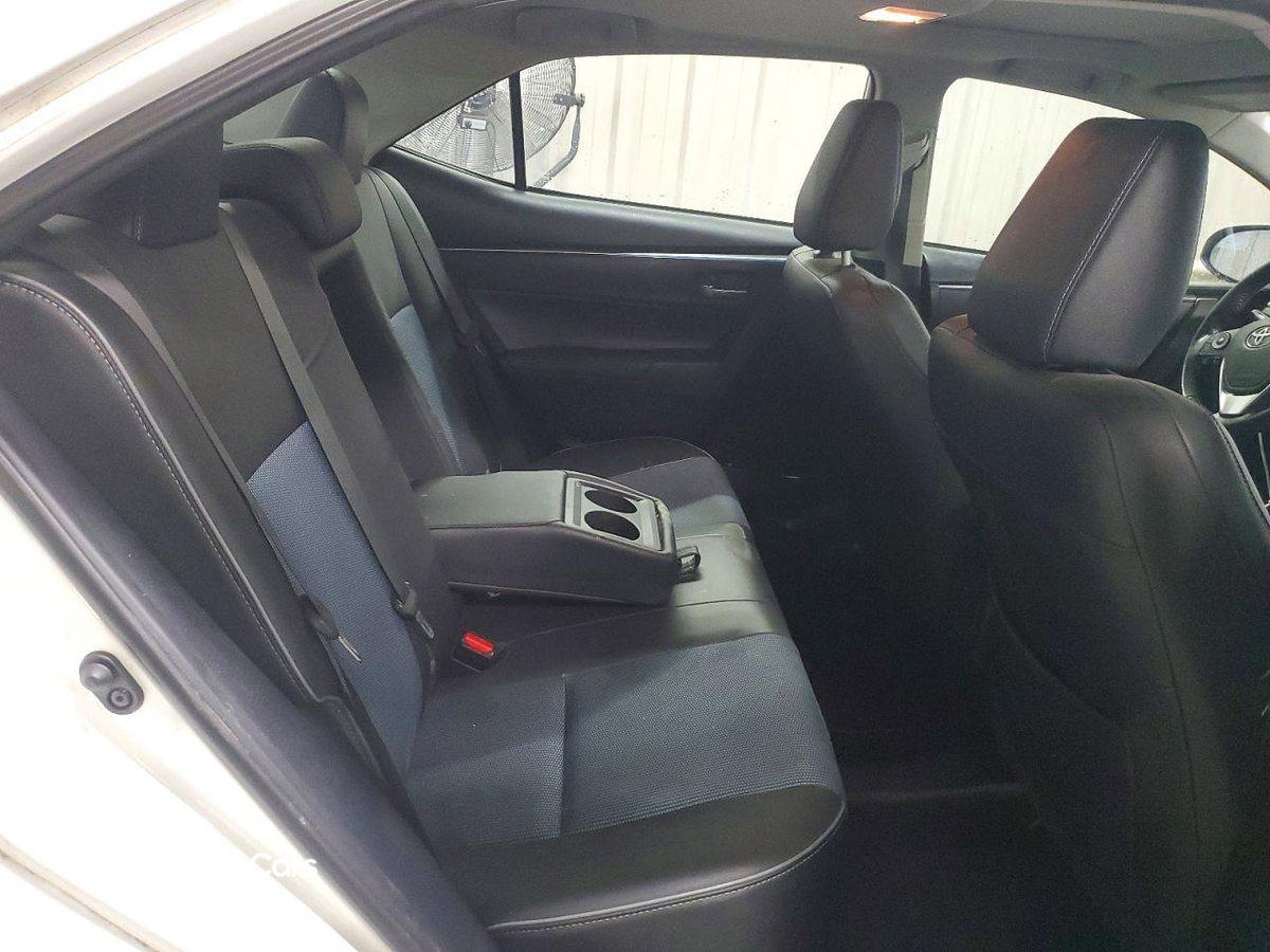 Toyota Corolla 2015