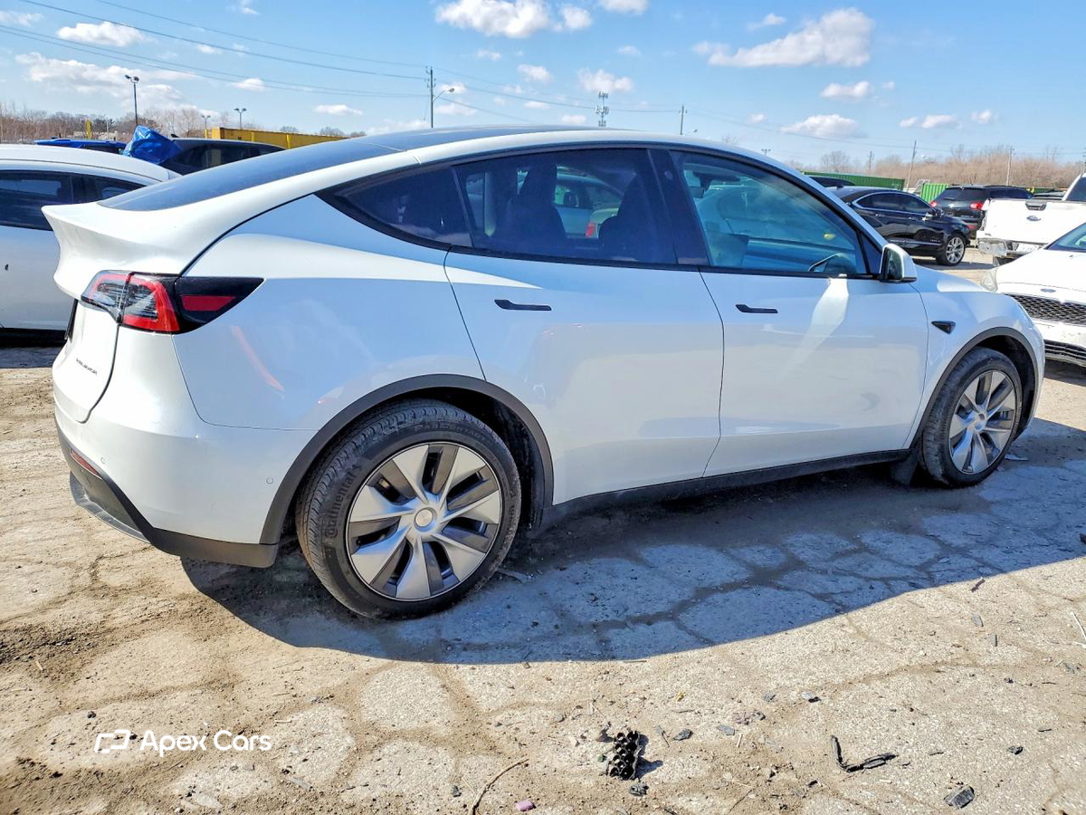 Tesla Model Y 2022
