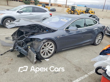 Tesla Model S 2018 - Image 1 of 13