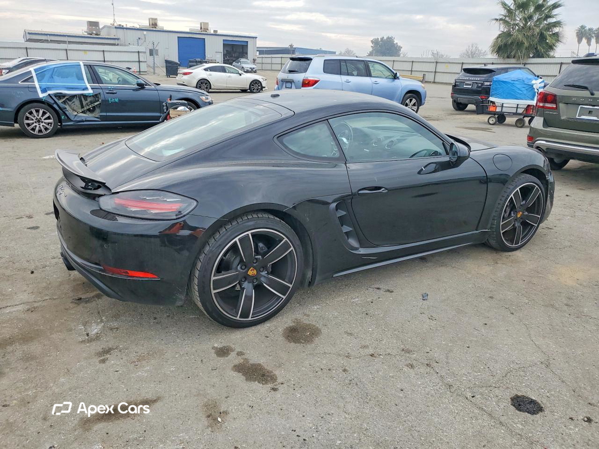 Porsche Cayman 2017