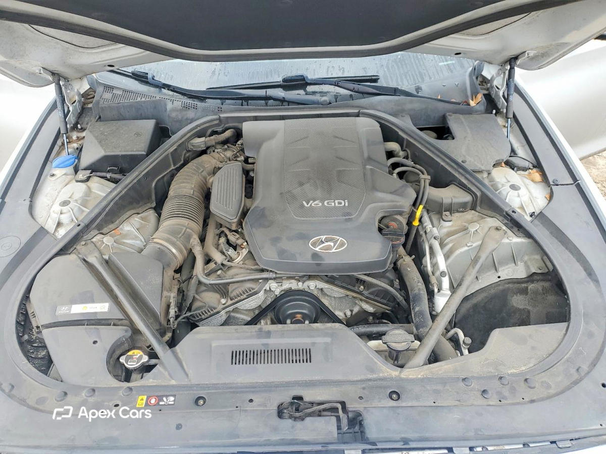 Hyundai Genesis 2015