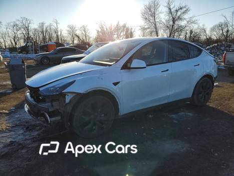 Tesla Model Y 2024 - Zdjęcie 1 z 13