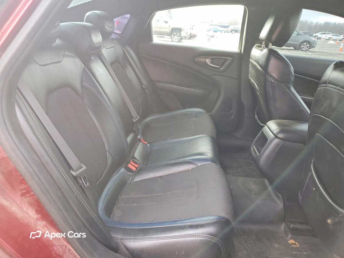 Chrysler 200 2015